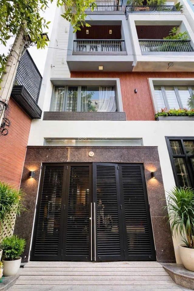 Nhà đẹp 4 tầng  hẻm xe tải  chỉ 50m ra phạm văn đồng  chỉ 8.5 tỷ