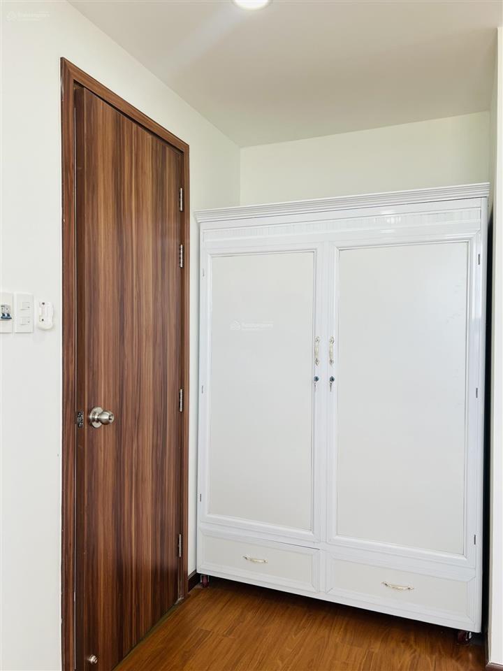 Cần bán căn hộ samsora riverside ,56m2 2pn,2wc, giá bán 1ty850 bao thuế phí, sổ hồng có sẵn