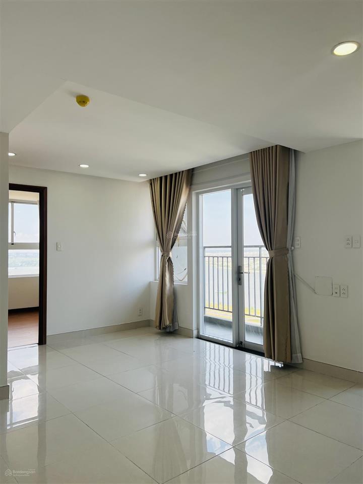 Cần bán căn hộ samsora riverside ,56m2 2pn,2wc, giá bán 1ty850 bao thuế phí, sổ hồng có sẵn