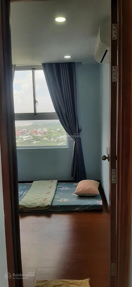 Cho thuê căn hộ samsora căn góc 2pn,2wc giá thuê 5tr/tháng, nội thất cơ bản, dĩ an, bình dương
