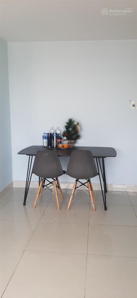 Cho thuê căn hộ samsora căn góc 2pn,2wc giá thuê 5tr/tháng, nội thất cơ bản, dĩ an, bình dương