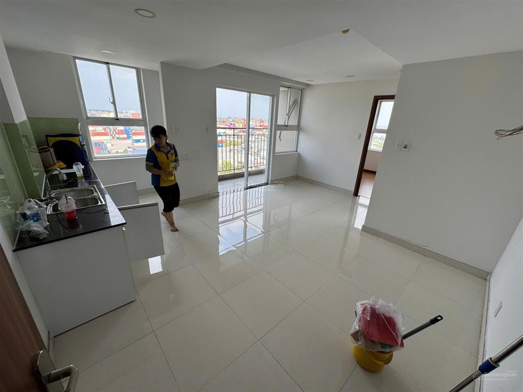 Cho thuê samsora căn góc 2pn, 2wc 5tr/tháng nội thất cơ bản, dĩ an, bình dương