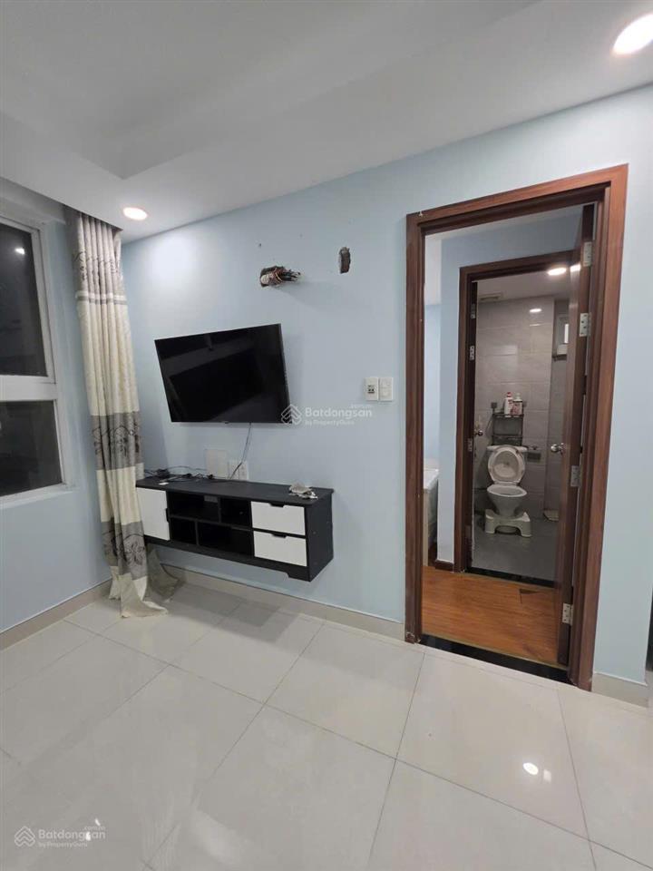 Cho thuê căn hộ samsora 2pn, 2wc giá thuê 5tr/tháng, đầy đủ nội thất, gần làng đại học