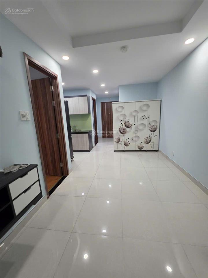 Cho thuê căn hộ samsora 2pn, 2wc giá thuê 5tr/tháng, đầy đủ nội thất, gần làng đại học