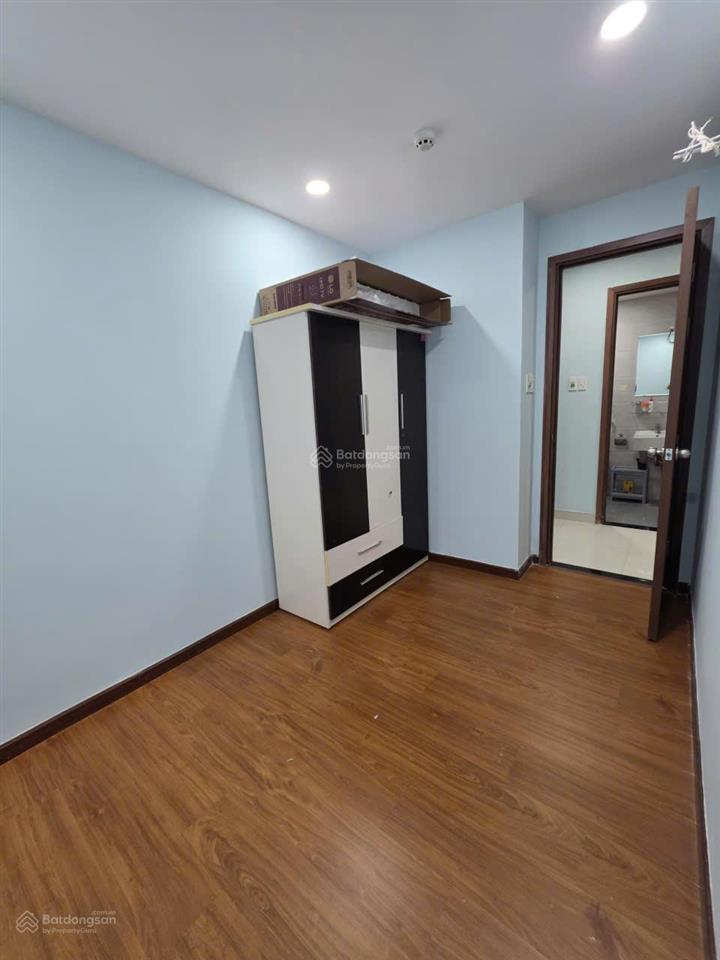 Cho thuê căn hộ samsora 2pn, 2wc giá thuê 5tr/tháng, đầy đủ nội thất, gần làng đại học