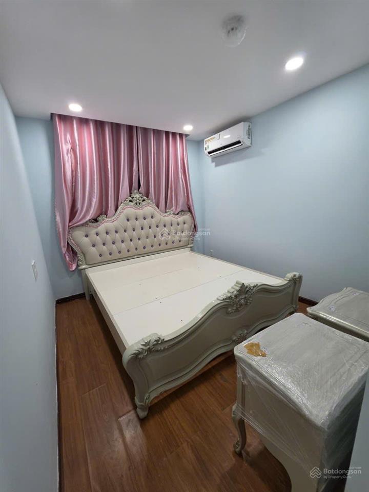 Cho thuê căn hộ samsora 2pn, 2wc giá thuê 5tr/tháng, đầy đủ nội thất, gần làng đại học
