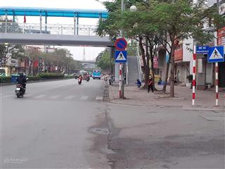Cho thuê nhà trọ ngõ 640 đường nguyễn văn cừ, quận long biên, gần trường cấp 1 gia thụy