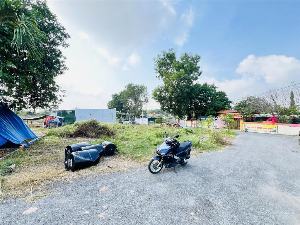 Chính chủ bán lô đất thổ cư góc 2 mt đường nhựa 10m gần đường trung hưng