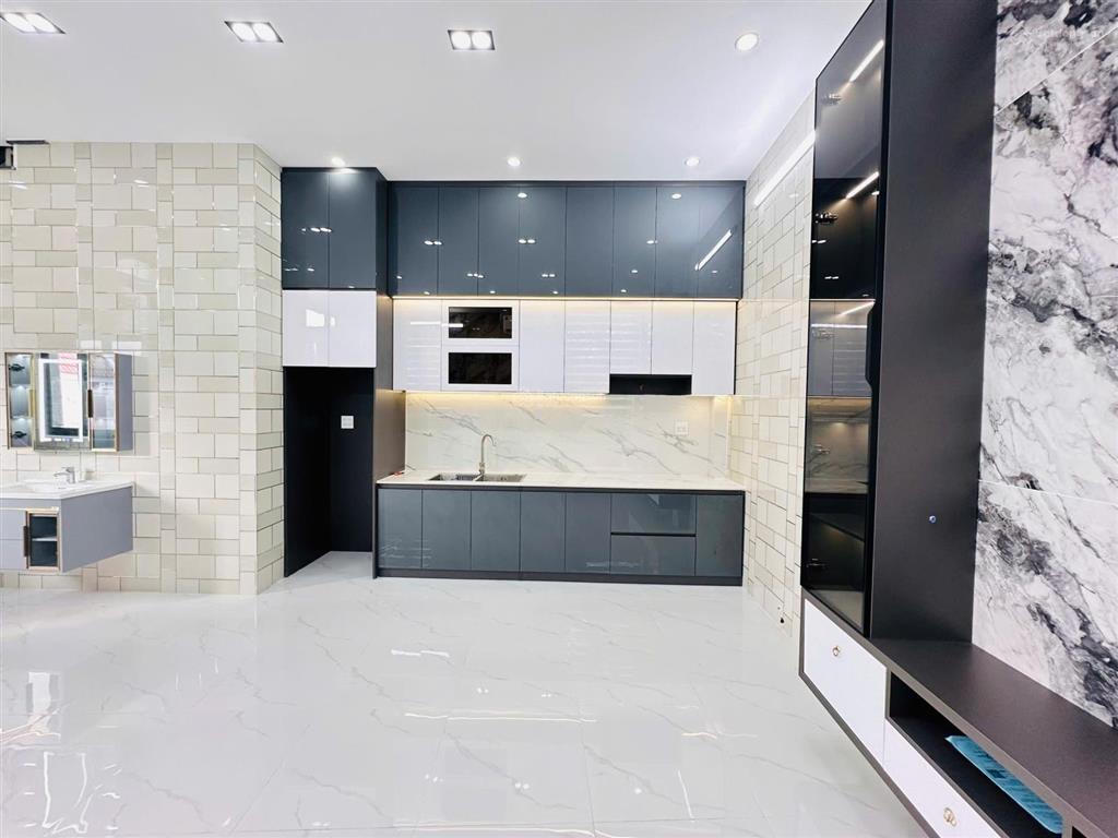 Nhà 1 trệt 1 lầu góc 2 mặt tiền thiết kế hiện đại, pháp lý hoàn công