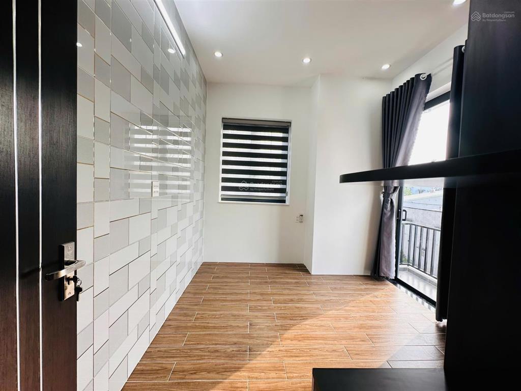 Nhà 1 trệt 1 lầu góc 2 mặt tiền thiết kế hiện đại, pháp lý hoàn công