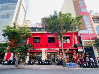 Bán 353m2 đất, ngang 18m, cách chợ bến thành 500m dành cho nhà đầu tư kiểm soát vị thế trung tâm q1