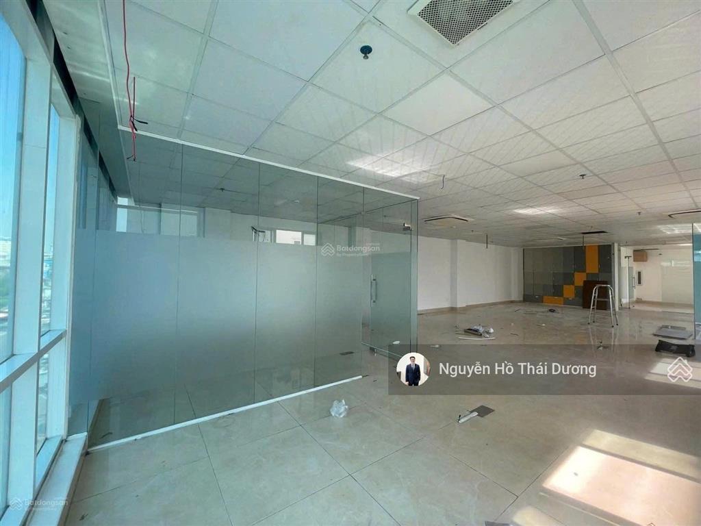 Sàn vp 160m2 đẹp sát quận 1 hiếm có. chi phí hợp lý, vị trí kết nối mạnh, tối ưu hiệu suất làm việc
