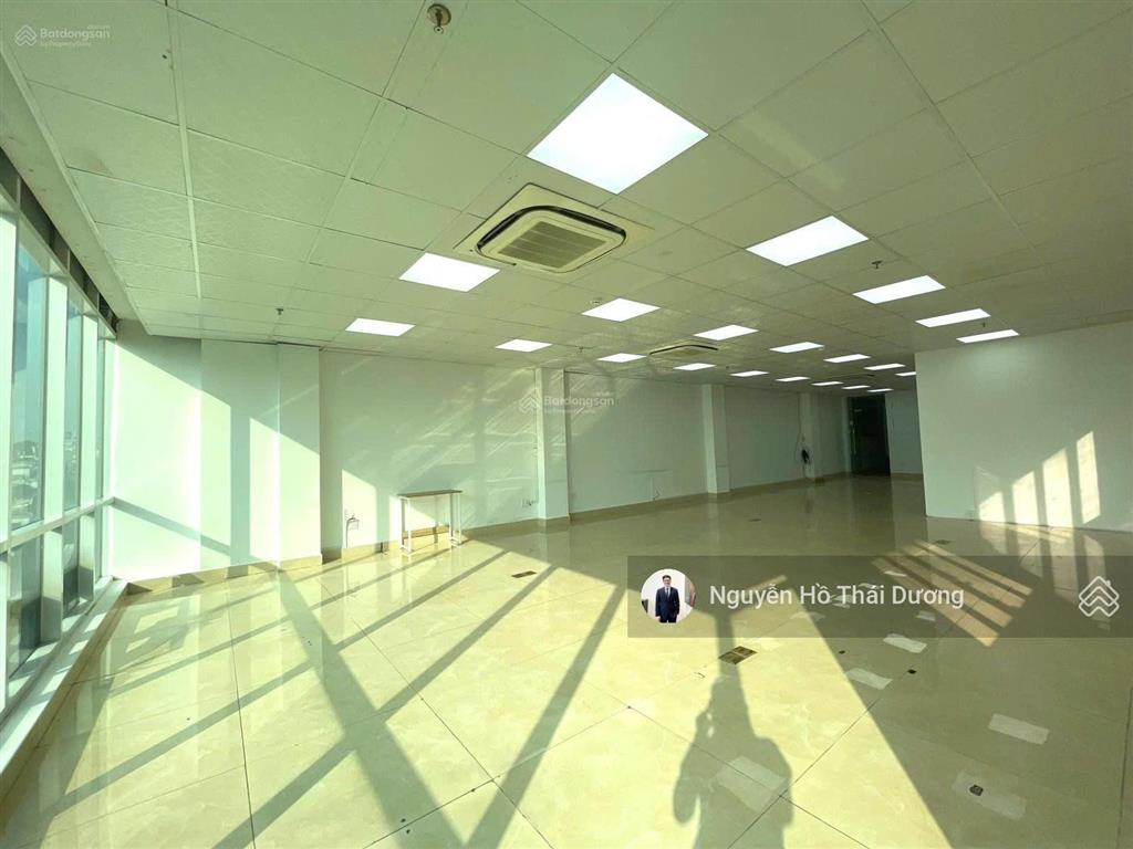 Sàn vp 160m2 đẹp sát quận 1 hiếm có. chi phí hợp lý, vị trí kết nối mạnh, tối ưu hiệu suất làm việc