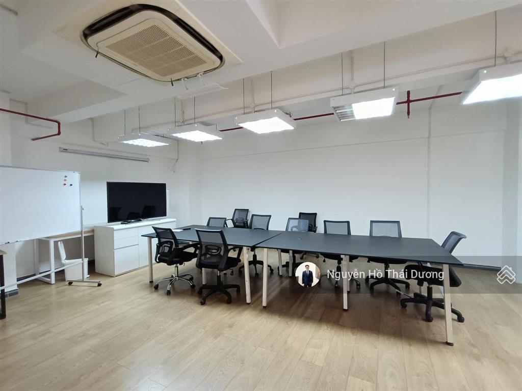 Siêu ưu đãi! mặt bằng tòa nhà 16 tầng giá chỉ bằng vp  287m2 full nội thất, trần, sàn, máy lạnh