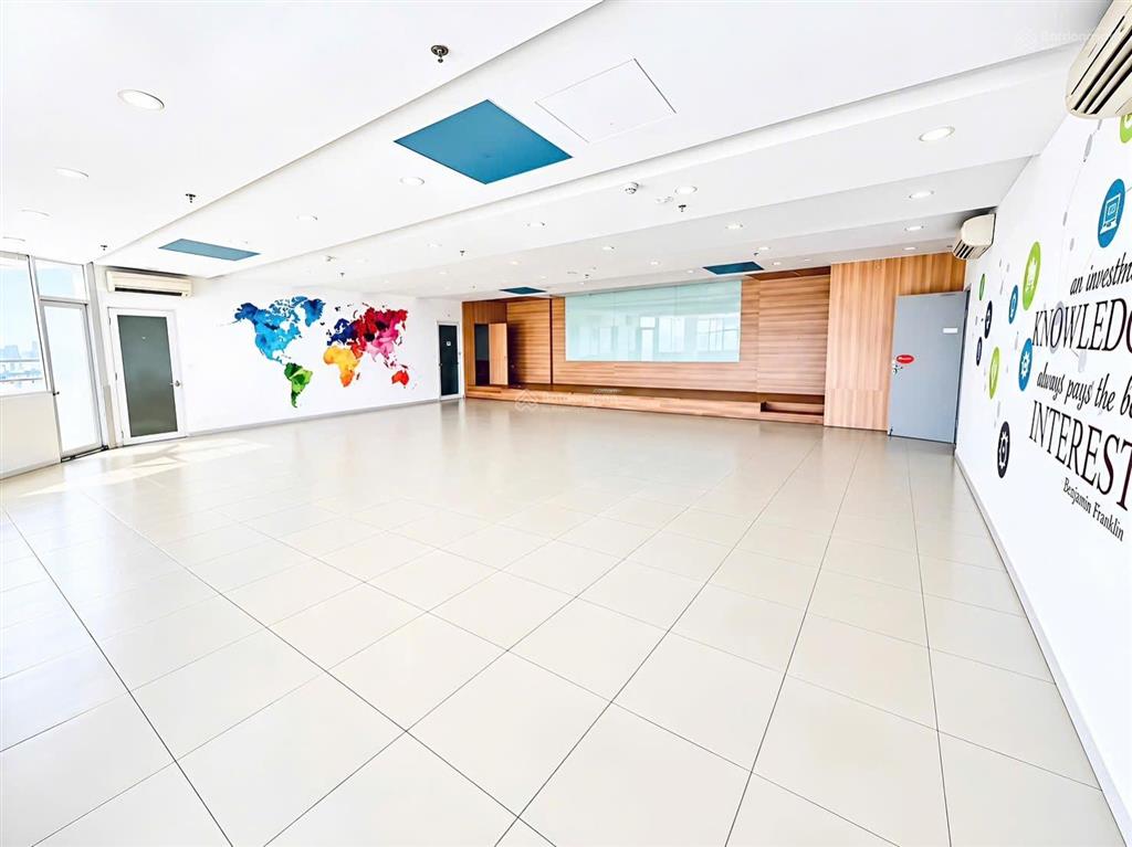 Cho thuê toàn bộ toà nhà vp góc 2mt đường trần nhật duật, q1. 1 hầm 11 tầng,3000m2 sàn,2 thang máy
