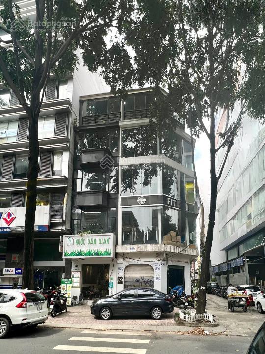 Cho thuê góc 2 mt 62 đường phạm ngọc thạch, quận 3. dt 10x21m, 1 trệt 4 lầu. dtsd 1.050m2