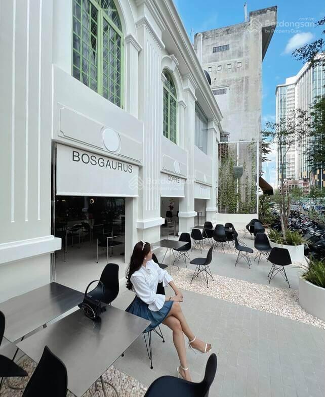 Cho thuê nhà mặt tiền thái văn lung, quận 1. dt 40x70m, 1 trệt 1 lầu, dtsd 5600m²