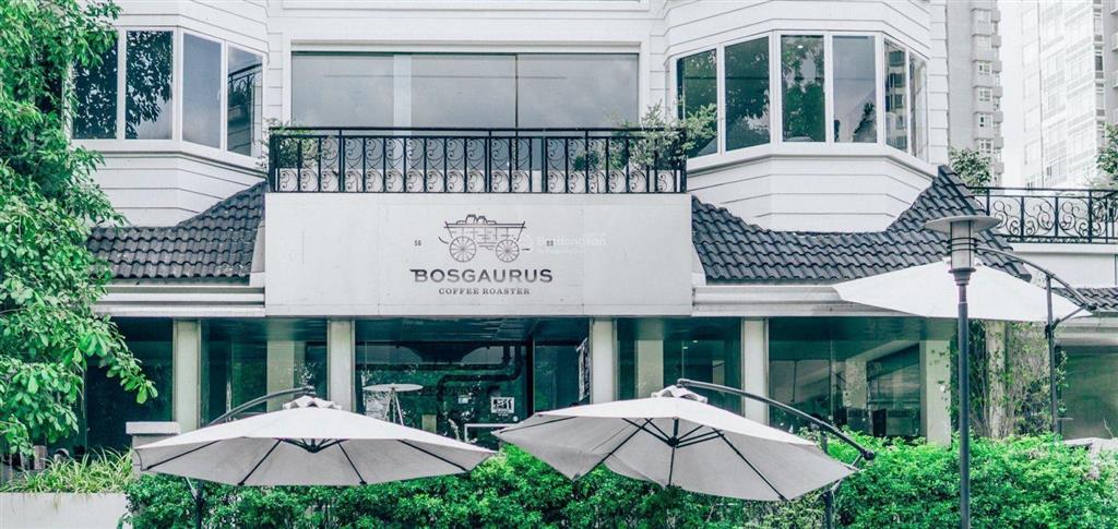 Cho thuê nhà mặt tiền thái văn lung, quận 1. dt 40x70m, 1 trệt 1 lầu, dtsd 5600m²