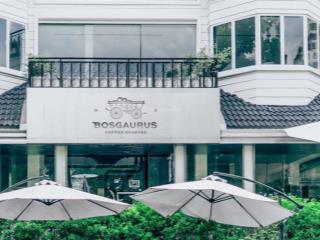 Cho thuê nhà mặt tiền thái văn lung, quận 1. dt 40x70m, 1 trệt 1 lầu, dtsd 5600m²