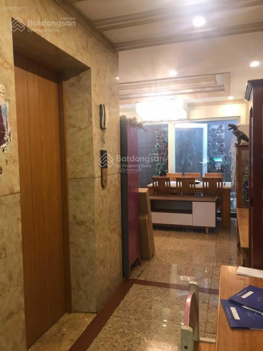 Cho thuê nhà mặt tiền rạch bùng binh, quận 3. dt 8x15m. 1 trệt 2 lầu. dtsd 330m2