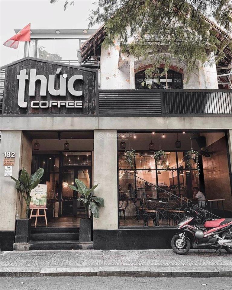 Cho thuê nhà mặt tiền phan bội châu, quận 1. dt 8x25m. 1 trệt 2 lầu. dtsd 700m²