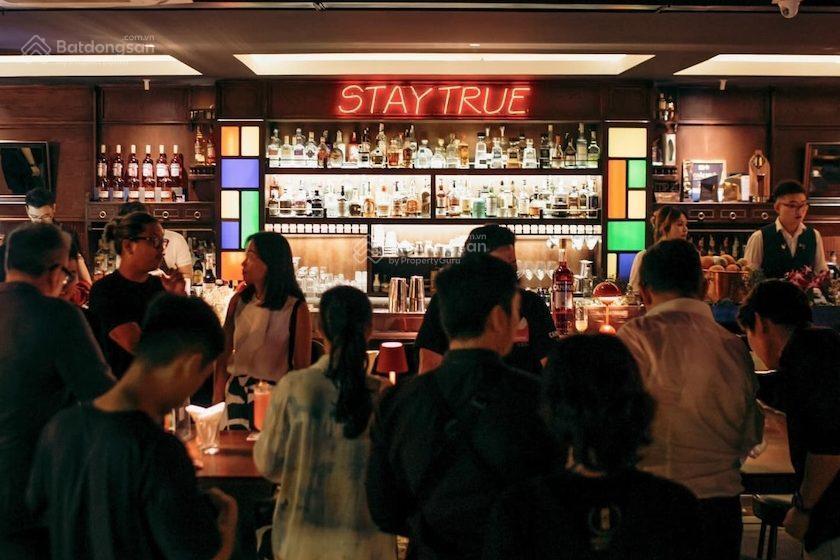 Cho thuê nhà mặt tiền đường quốc hương, phường thảo điền, quận 2. dt 11x20m. trệt lửng