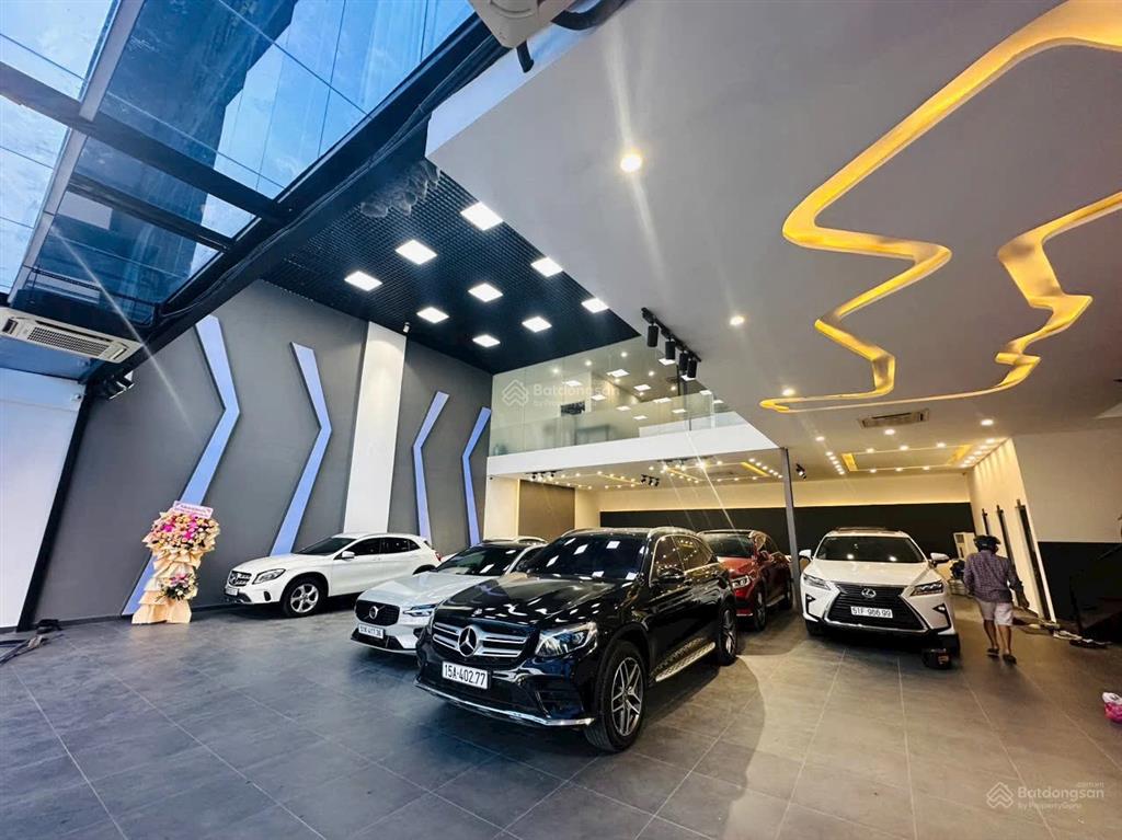 Cho thuê mặt bằng đẹp nguyễn văn linh, bình thuận, quận 7. dt 20x30m