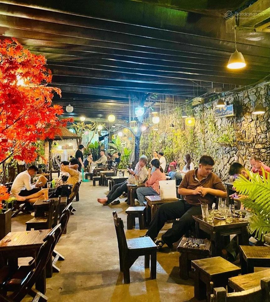 Cho thuê mặt bằng đẹp lê hồng phong, phường 12, quận 10, dt 8x20m