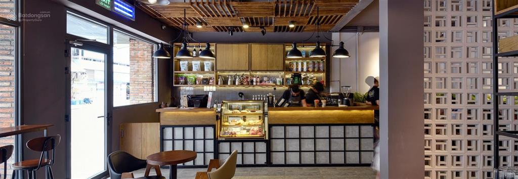 Cho thuê mặt bằng đẹp lê hồng phong, phường 12, quận 10, dt 8x20m