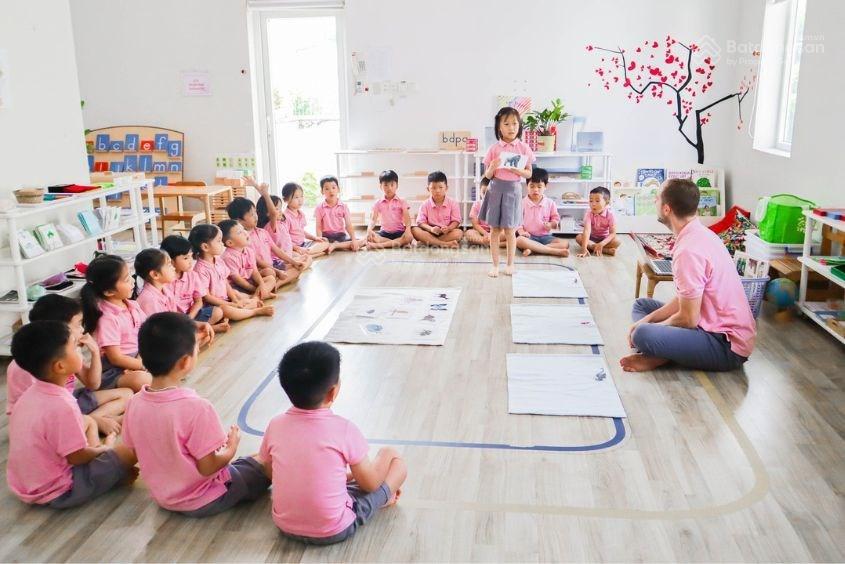 Cho thuê nhà mặt tiền huỳnh tịnh của, quận 3. dt 12x30m. 1 trệt 2 lầu. dtsd 1.300m2