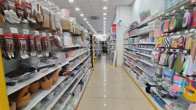 Cho thuê nhà mặt tiền nguyễn thị thập, phường tân phú, quận 7