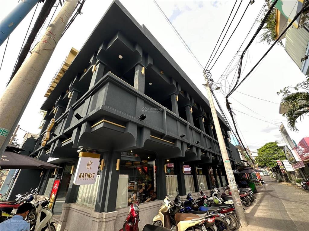 Cho thuê góc 2mt đường đặng văn bi với hẻm 6m, quận thủ đức, dt 10x25m
