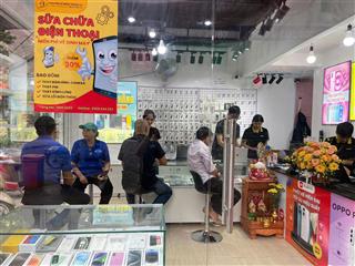 Do không người quản lý nên cần sang nhượng lại 1 chi nhánh cửa hàng điện thoại đang hoạt