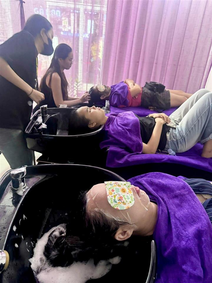 CẦN SANG GẤP TIỆM NAIL Địa chỉ: 50 Bà Hạt, Phường 9, Quận 10, TP.HCM