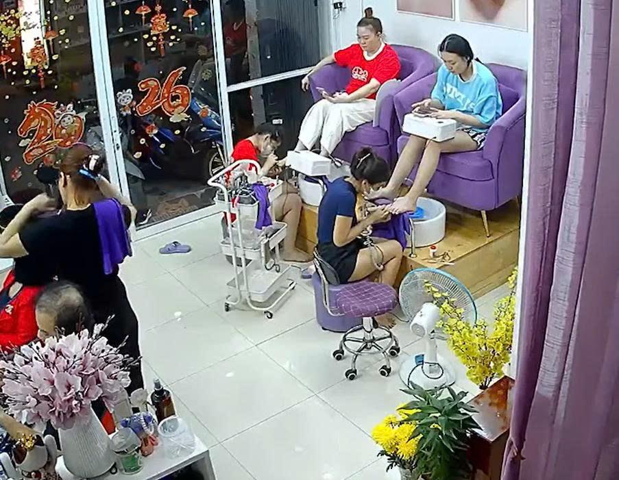 CẦN SANG GẤP TIỆM NAIL Địa chỉ: 50 Bà Hạt, Phường 9, Quận 10, TP.HCM
