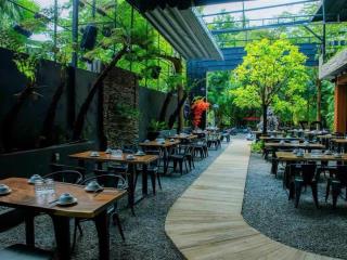 Do chủ ở Sài Gòn không người quản lý, cần gả gấp nhà hàng tâm huyết Số 8 Đường số 5,
