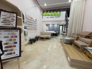 Do cần về quê để đồng hành cùng cơ sở mới nên mình nhượng lại spa đang hoạt động ổn định