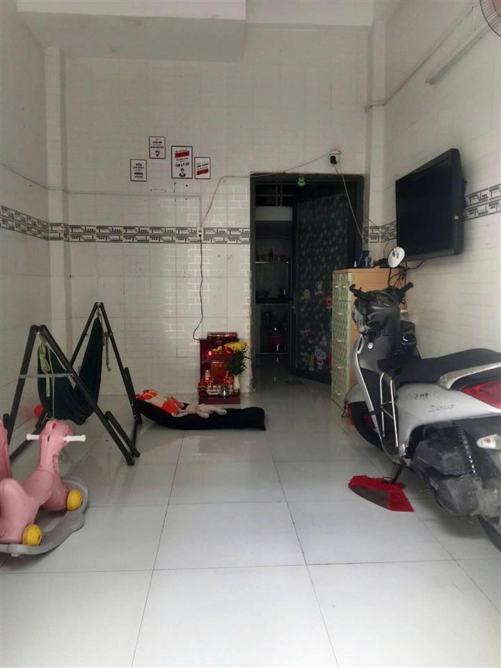 CẦN SANG LẠI KIOT – GẦN TRƯỜNG CHINH, ÂU CƠ Hợp đồng vừa mới gia hạn, người nhận lại có