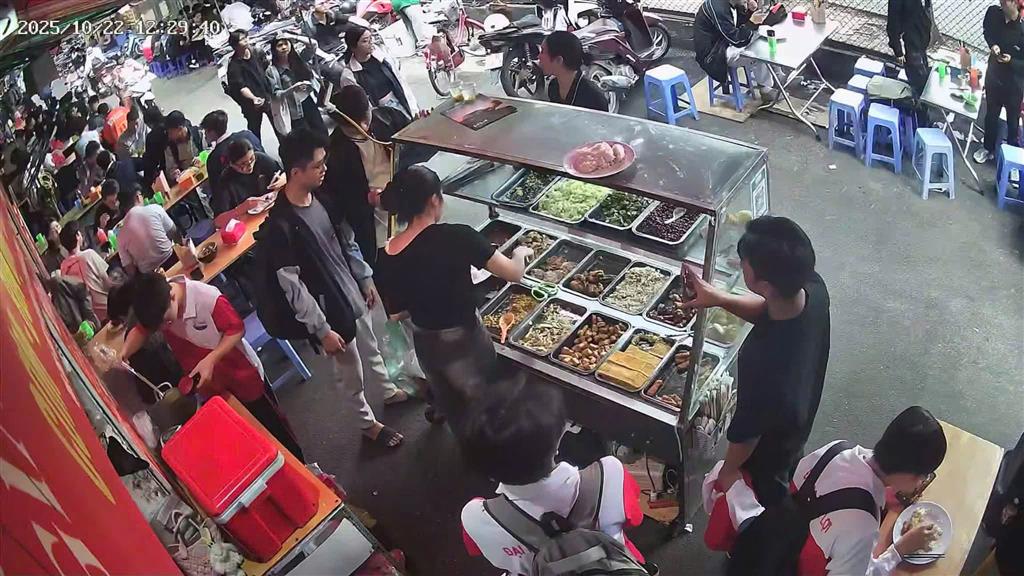 SANG NHƯỢNG KIOT KHU ĂN UỐNG ĐẠI HỌC THỦY LỢI – VỊ TRÍ ĐẮC ĐỊA  khu vực đông sinh viên,