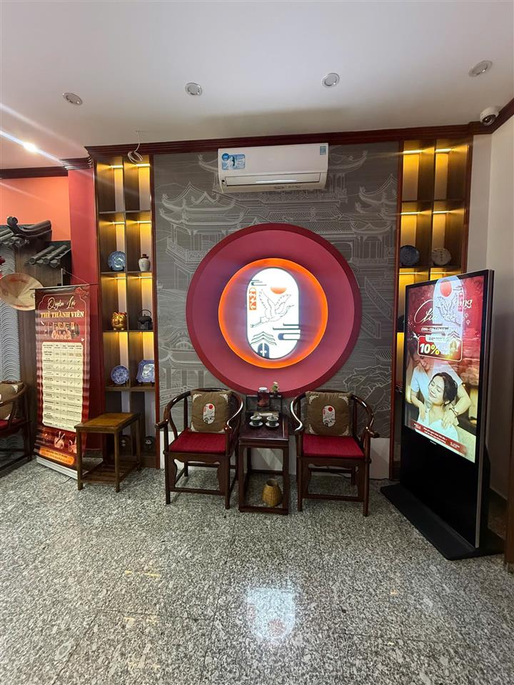 SANG NHƯỢNG CƠ SỞ SPA / MẶT BẰNG KINH DOANH SẦM UẤT – Q.7 Vị trí đắt giá: Trục đường