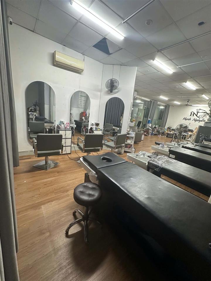 Sang nhượng TIỆM NAIL – MI – GỘI ĐẦU – TRIỆT LÔNG  full đồ, đầy đủ trang thiết bị, nhận