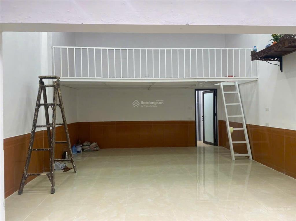 Chính chủ cho thuê nhà cấp 4, vừa kinh doanh vừa ở, gần mặt phố hoa bằng