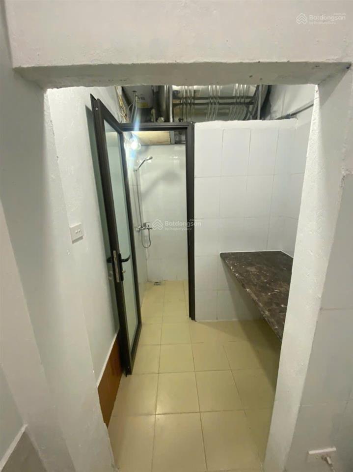 Chính chủ cho thuê nhà cấp 4, vừa kinh doanh vừa ở, gần mặt phố hoa bằng