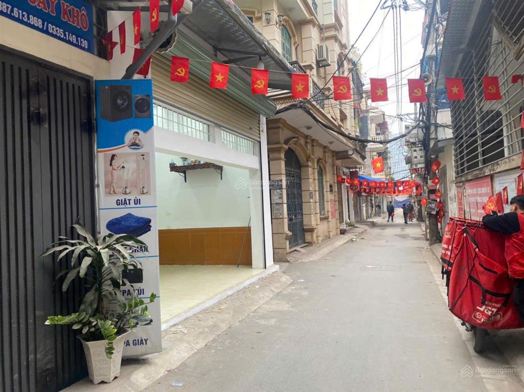 Chính chủ cho thuê nhà cấp 4, vừa kinh doanh vừa ở, gần mặt phố hoa bằng