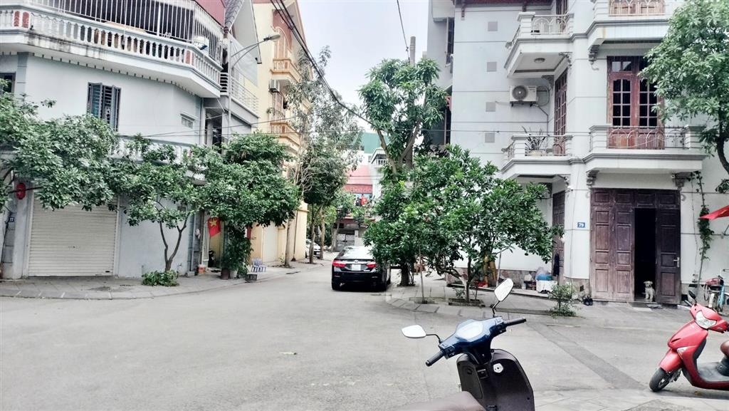 Bán đất phân lô thanh am đặng vũ hỷ, 75m2 thửa a4, mt gần 6m, vỉa hè, 3 ôtô tránh, kinh doanh tốt