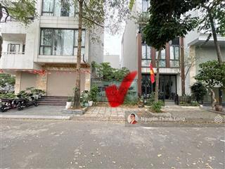Đắc địa ngọc lâm thông nguyễn văn cừ, kinh doanh, vỉa hè, ôtô tránh, thửa đẹp, giá tốt, vị trí hiếm