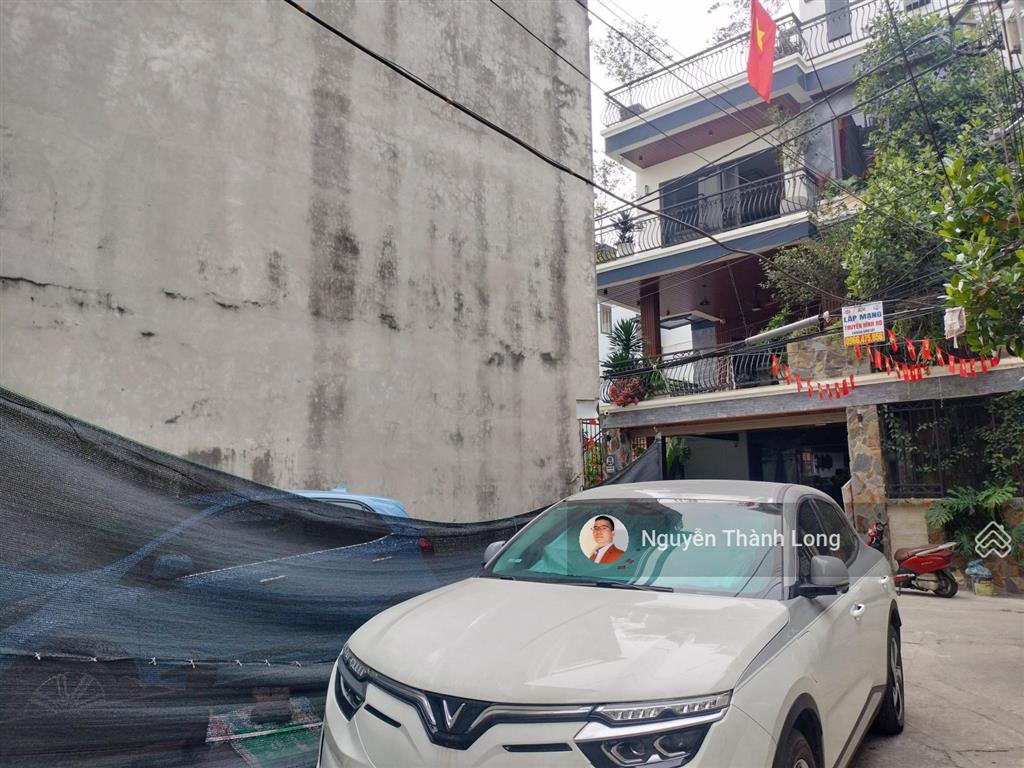 Đầu tư, kinh doanh đất vàng lô góc phường việt hưng, ô tô tránh thông, mt 5m, kề phố, thửa đẹp nét