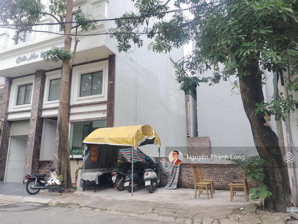Đẳng cấp khác biệt. đất mặt phố, vỉa hè cổ linh  tư đình. mặt tiền bề thế, nở hậu, kinh doanh tốt