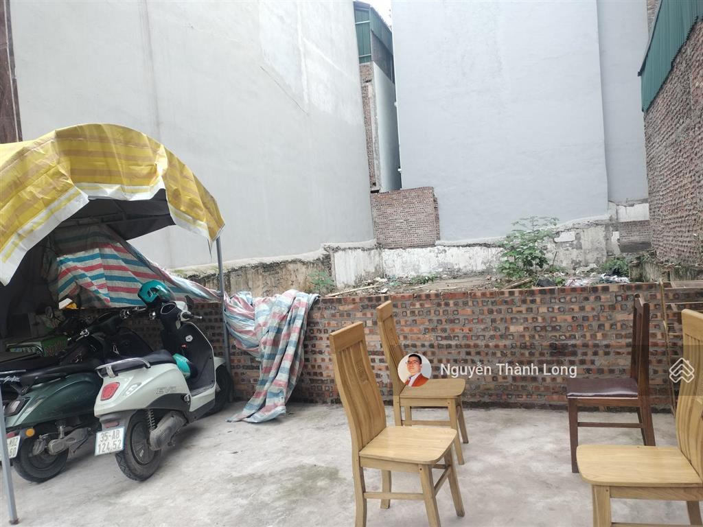 Đẳng cấp khác biệt. đất mặt phố, vỉa hè cổ linh  tư đình. mặt tiền bề thế, nở hậu, kinh doanh tốt