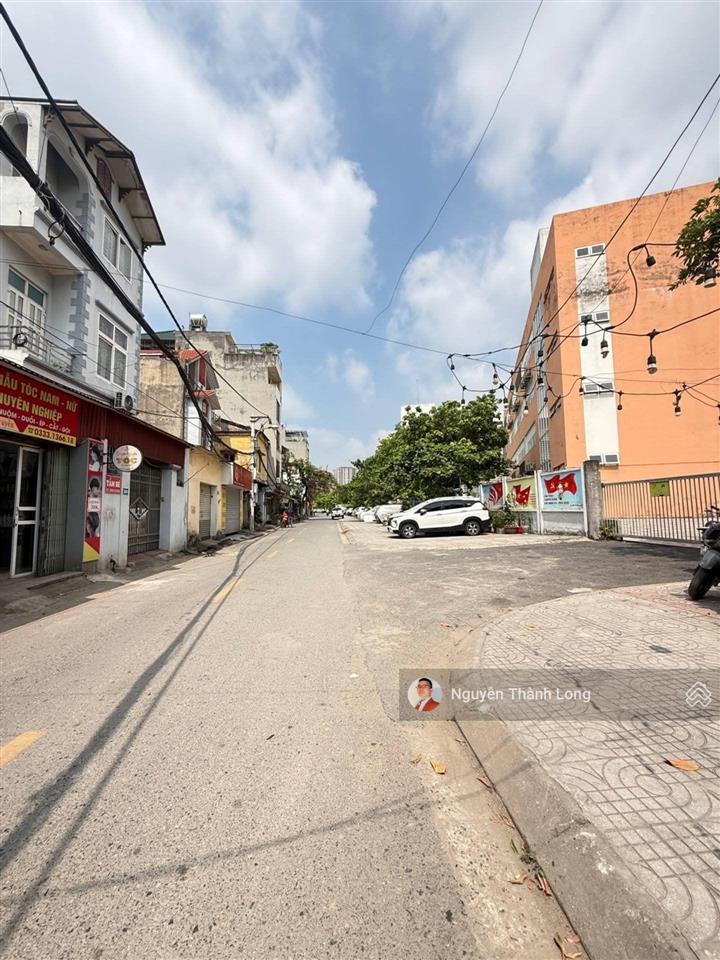 Đất mặt phố thạch bàn, cổ linh ô tô tránh, thửa đẹp mt6m hiếm, kinh doanh tốt, gần chợ, trường